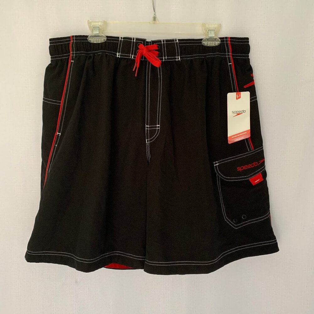 New SPEEDO Men’s Swim Trunks